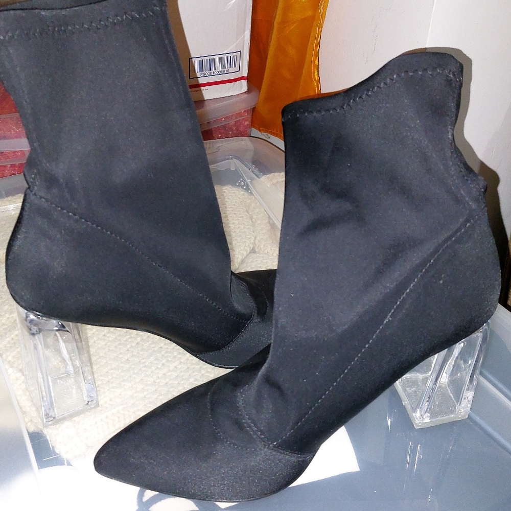 EUC size 10 black stretch ankle boots